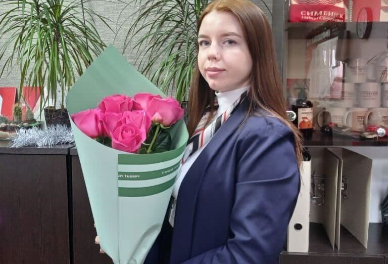 Поздравляем с Днем Рождения Ведущего специалиста отдела по работе с клиентами Салюкову Анастасию!✨